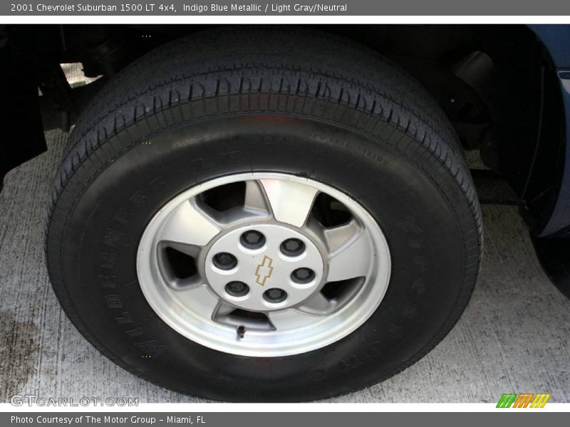 Indigo Blue Metallic / Light Gray/Neutral 2001 Chevrolet Suburban 1500 LT 4x4