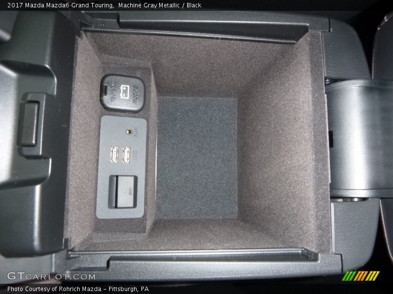 Machine Gray Metallic / Black 2017 Mazda Mazda6 Grand Touring
