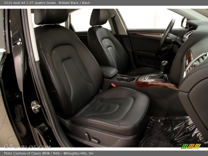 Brilliant Black / Black 2010 Audi A4 2.0T quattro Sedan