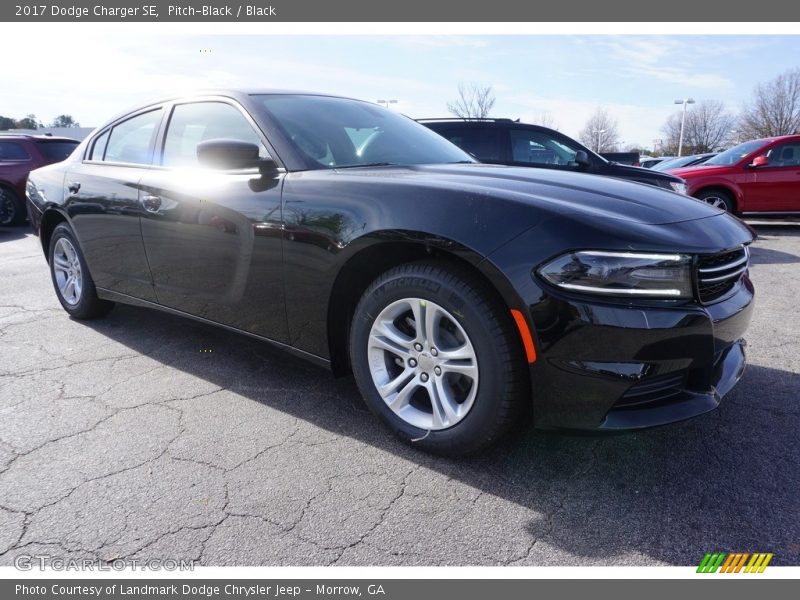 Pitch-Black / Black 2017 Dodge Charger SE