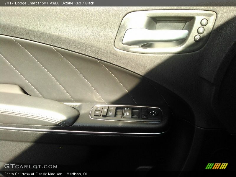 Octane Red / Black 2017 Dodge Charger SXT AWD