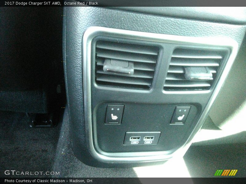 Octane Red / Black 2017 Dodge Charger SXT AWD