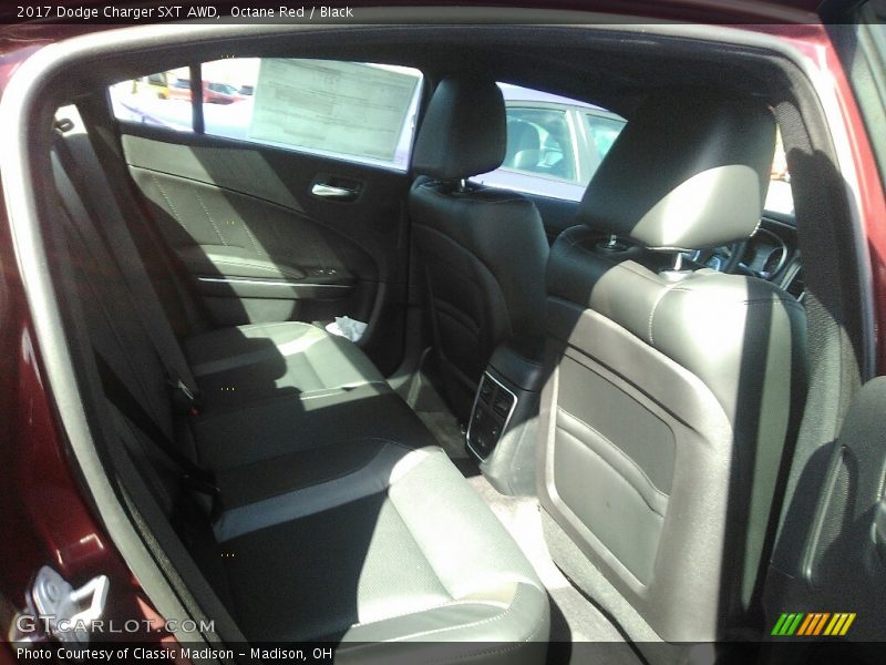 Octane Red / Black 2017 Dodge Charger SXT AWD