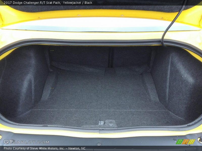 YellowJacket / Black 2017 Dodge Challenger R/T Scat Pack