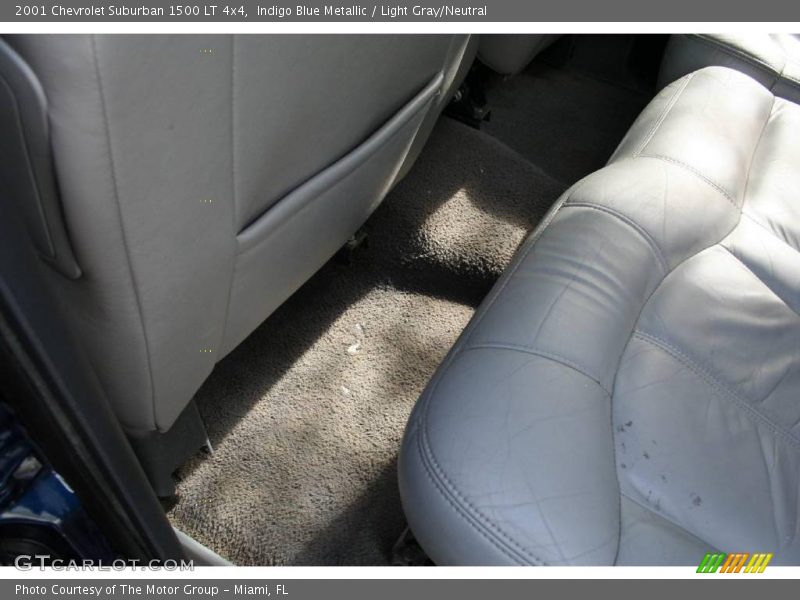 Indigo Blue Metallic / Light Gray/Neutral 2001 Chevrolet Suburban 1500 LT 4x4