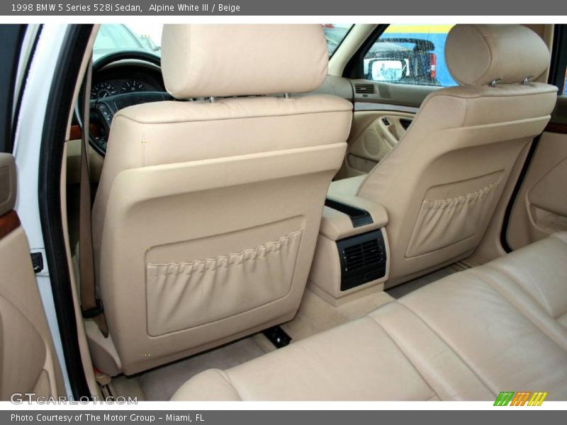 Alpine White III / Beige 1998 BMW 5 Series 528i Sedan