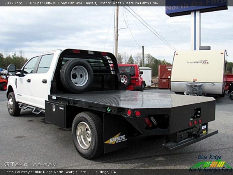 Oxford White / Medium Earth Gray 2017 Ford F350 Super Duty XL Crew Cab 4x4 Chassis