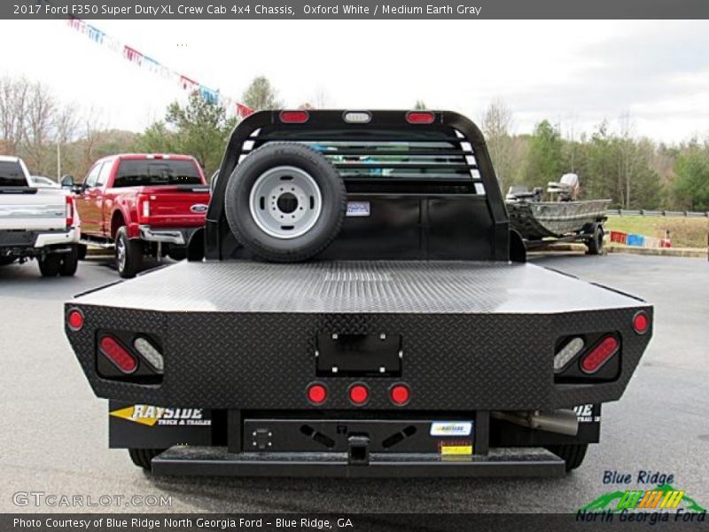 Oxford White / Medium Earth Gray 2017 Ford F350 Super Duty XL Crew Cab 4x4 Chassis