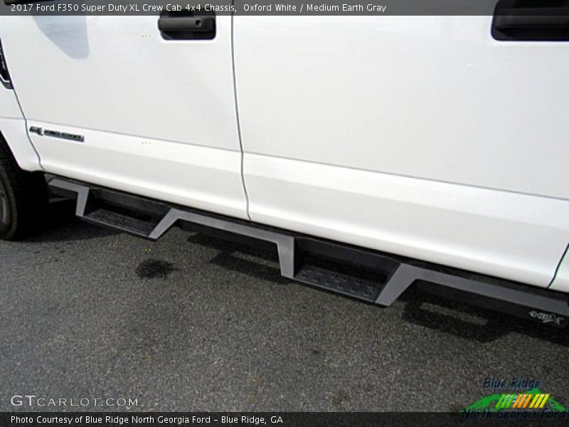Oxford White / Medium Earth Gray 2017 Ford F350 Super Duty XL Crew Cab 4x4 Chassis