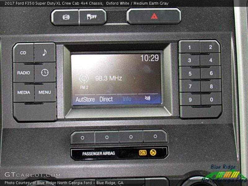 Oxford White / Medium Earth Gray 2017 Ford F350 Super Duty XL Crew Cab 4x4 Chassis