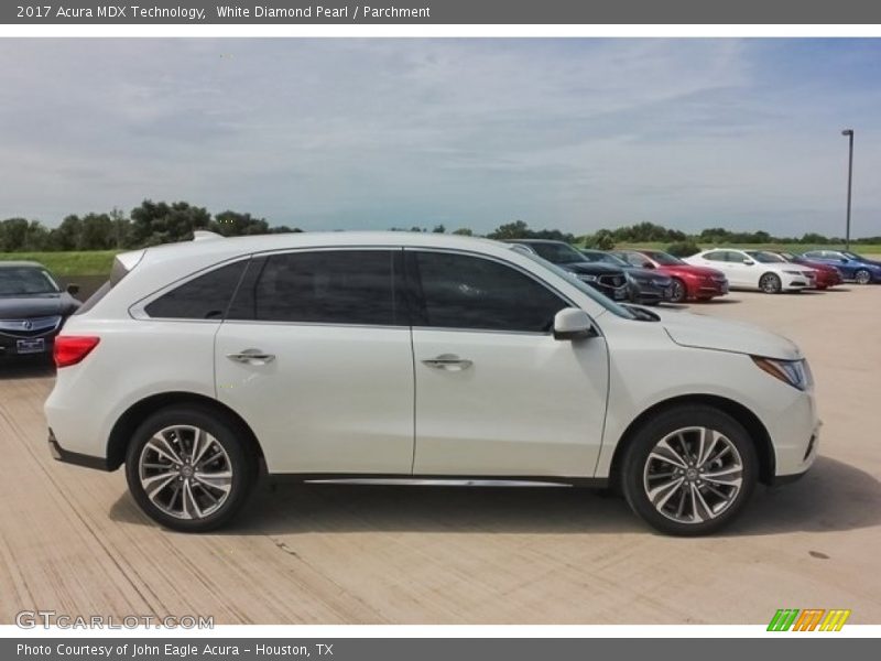White Diamond Pearl / Parchment 2017 Acura MDX Technology