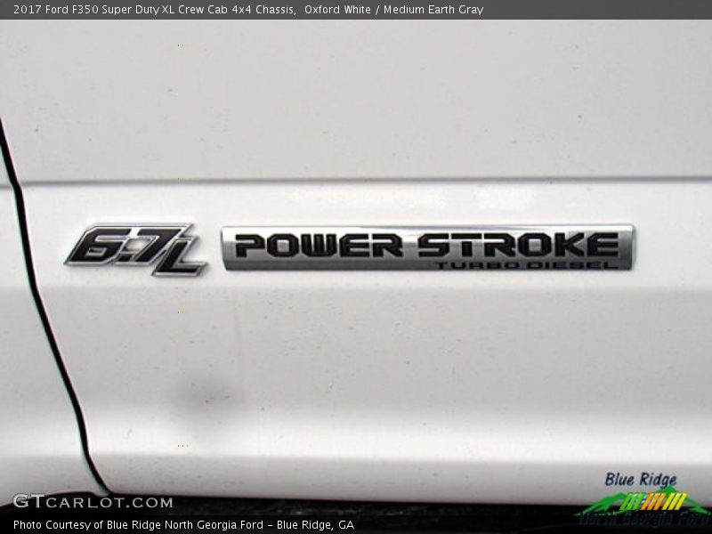 Oxford White / Medium Earth Gray 2017 Ford F350 Super Duty XL Crew Cab 4x4 Chassis