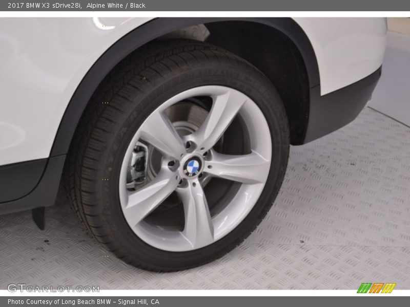 Alpine White / Black 2017 BMW X3 sDrive28i