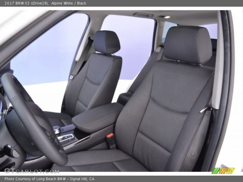 Alpine White / Black 2017 BMW X3 sDrive28i