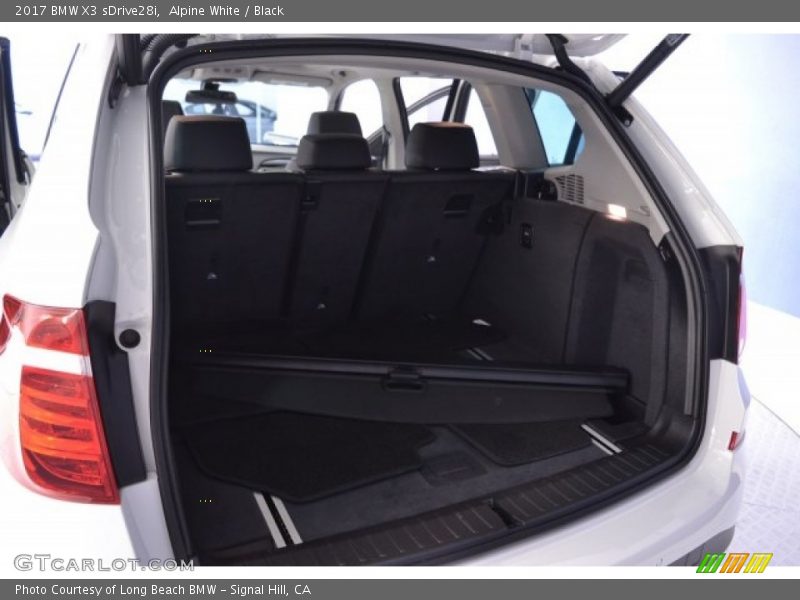 Alpine White / Black 2017 BMW X3 sDrive28i