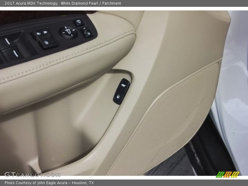 White Diamond Pearl / Parchment 2017 Acura MDX Technology