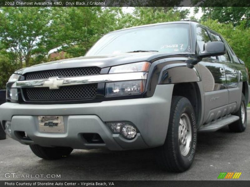 Onyx Black / Graphite 2002 Chevrolet Avalanche 4WD
