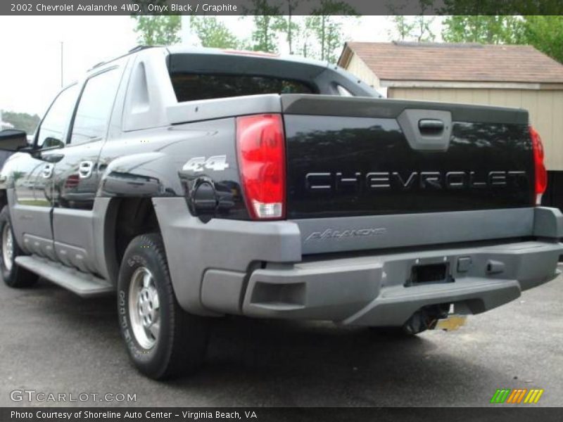 Onyx Black / Graphite 2002 Chevrolet Avalanche 4WD
