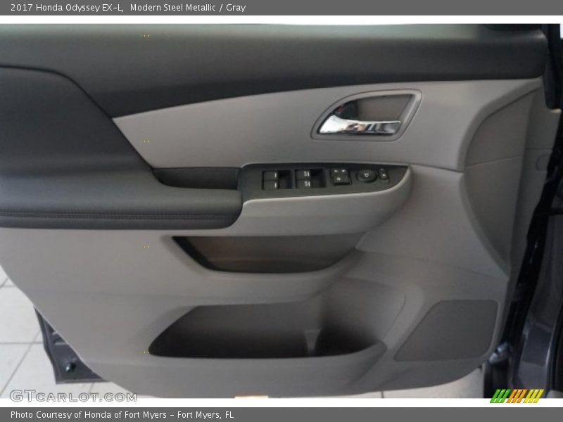 Modern Steel Metallic / Gray 2017 Honda Odyssey EX-L