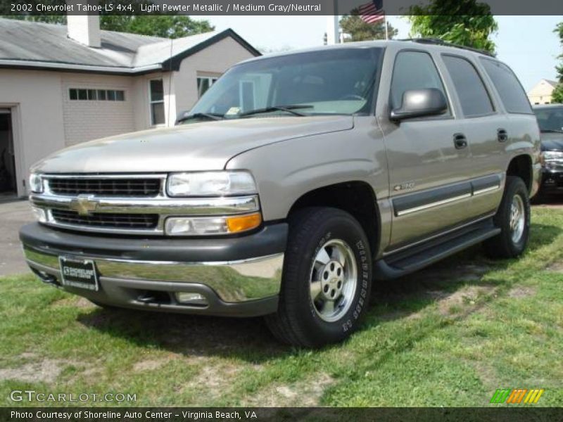 Light Pewter Metallic / Medium Gray/Neutral 2002 Chevrolet Tahoe LS 4x4