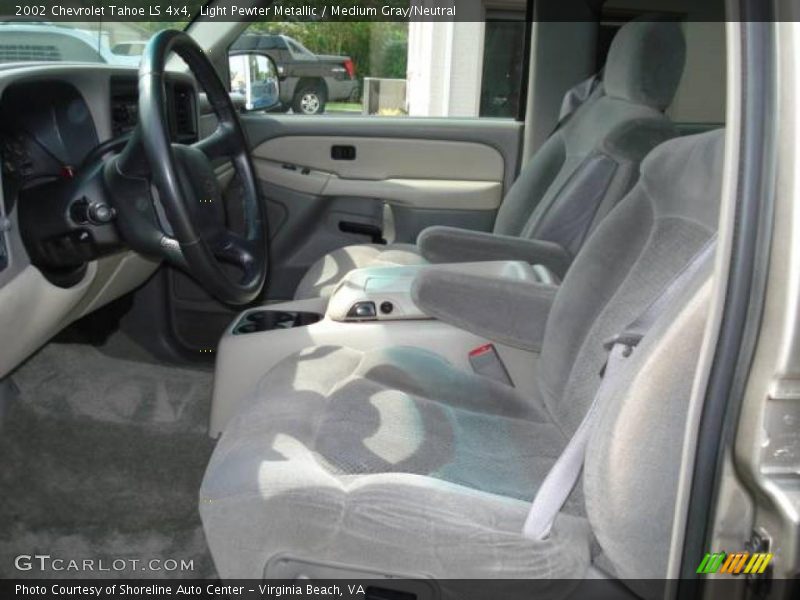 Light Pewter Metallic / Medium Gray/Neutral 2002 Chevrolet Tahoe LS 4x4