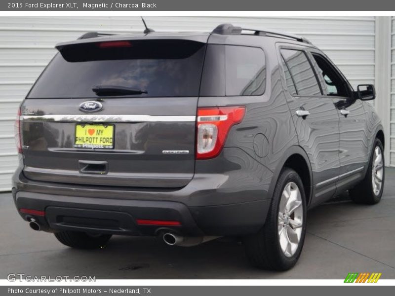 Magnetic / Charcoal Black 2015 Ford Explorer XLT