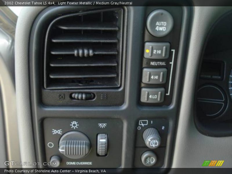 Light Pewter Metallic / Medium Gray/Neutral 2002 Chevrolet Tahoe LS 4x4