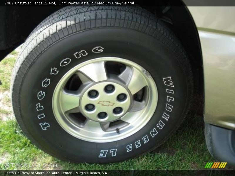 Light Pewter Metallic / Medium Gray/Neutral 2002 Chevrolet Tahoe LS 4x4