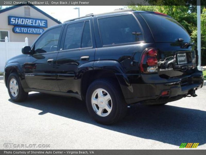 Onyx Black / Light Pewter 2002 Chevrolet TrailBlazer LS