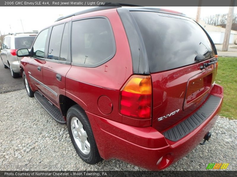 Red Jewel Metallic / Light Gray 2006 GMC Envoy SLE 4x4