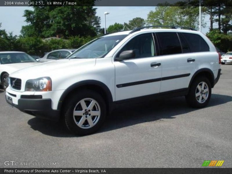 Ice White / Taupe 2004 Volvo XC90 2.5T