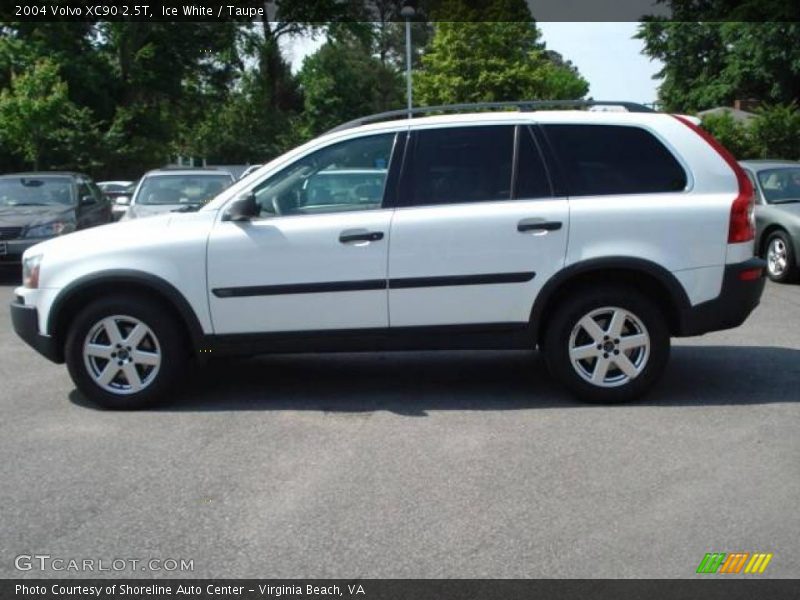 Ice White / Taupe 2004 Volvo XC90 2.5T
