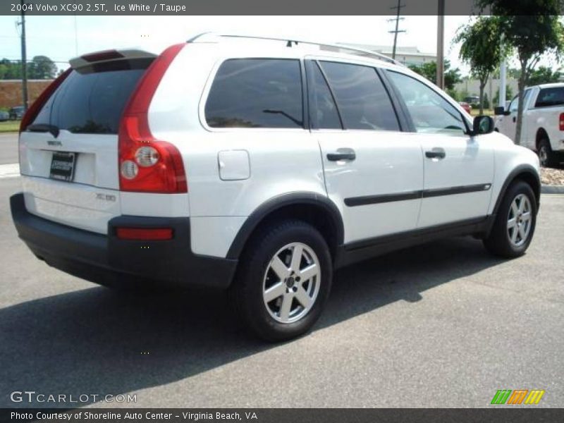 Ice White / Taupe 2004 Volvo XC90 2.5T