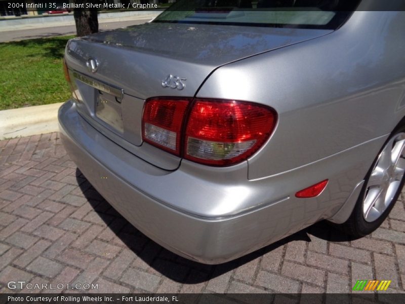 Brilliant Silver Metallic / Graphite 2004 Infiniti I 35