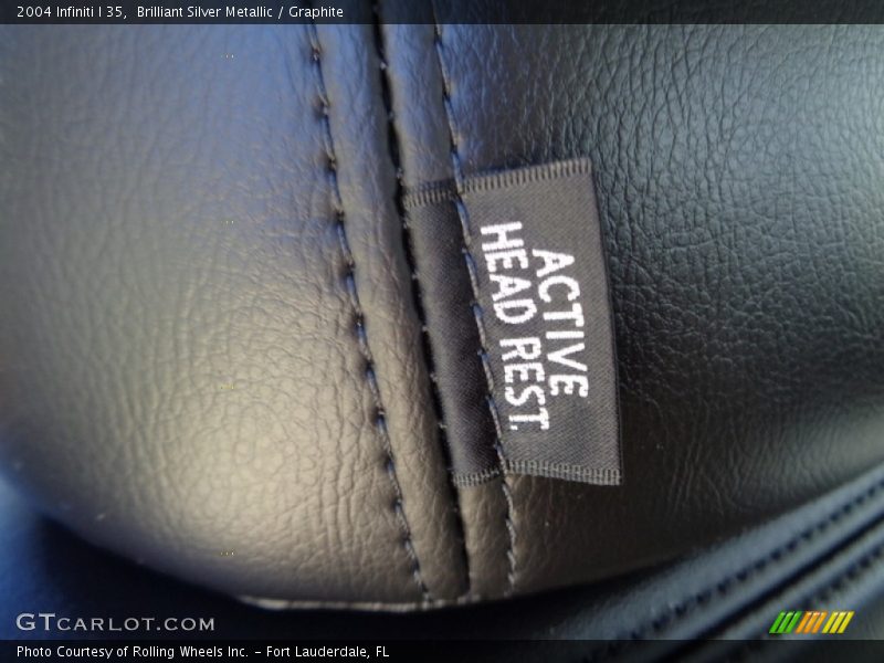 Brilliant Silver Metallic / Graphite 2004 Infiniti I 35