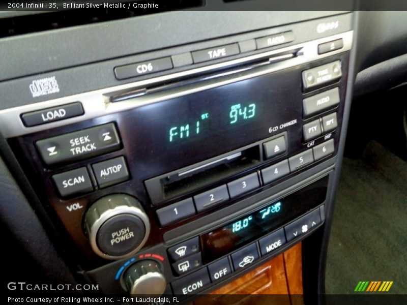 Brilliant Silver Metallic / Graphite 2004 Infiniti I 35