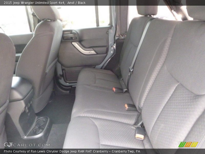 Anvil / Black 2015 Jeep Wrangler Unlimited Sport 4x4