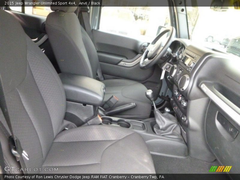 Anvil / Black 2015 Jeep Wrangler Unlimited Sport 4x4