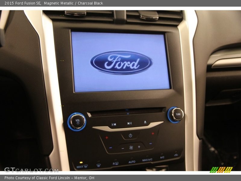 Magnetic Metallic / Charcoal Black 2015 Ford Fusion SE