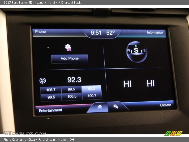 Magnetic Metallic / Charcoal Black 2015 Ford Fusion SE