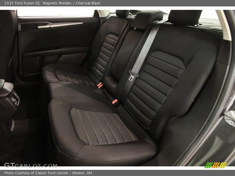 Magnetic Metallic / Charcoal Black 2015 Ford Fusion SE