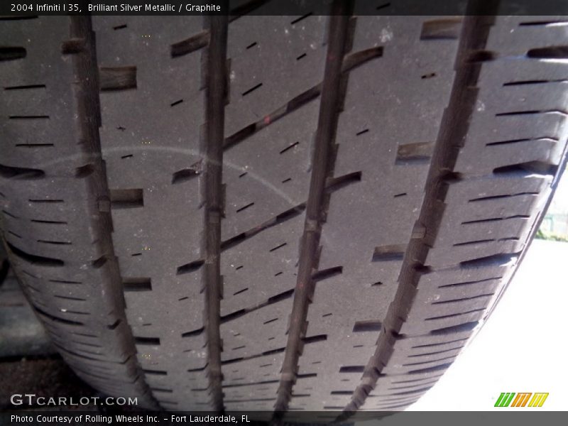 Brilliant Silver Metallic / Graphite 2004 Infiniti I 35