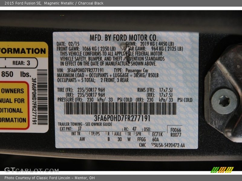 Magnetic Metallic / Charcoal Black 2015 Ford Fusion SE