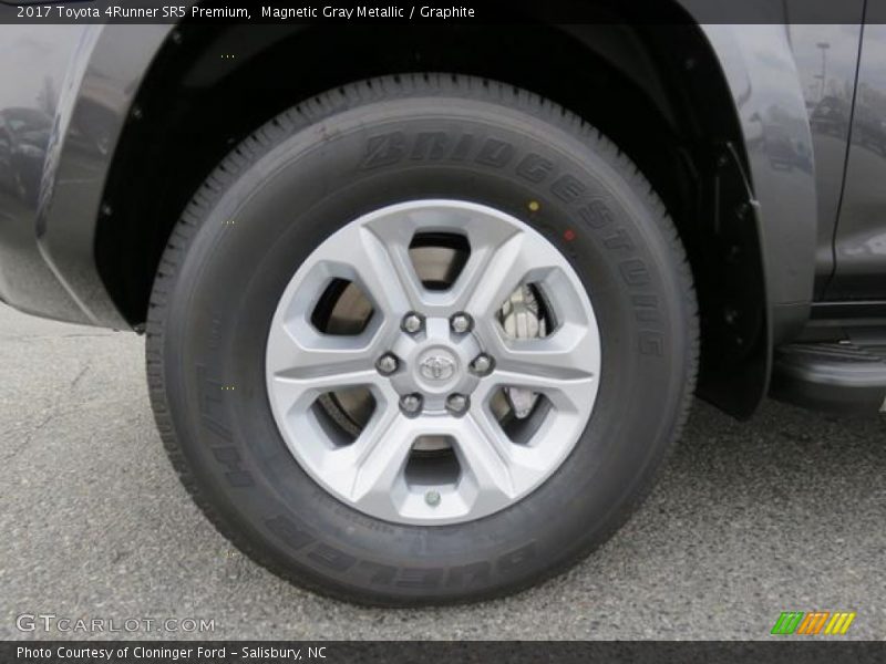 Magnetic Gray Metallic / Graphite 2017 Toyota 4Runner SR5 Premium