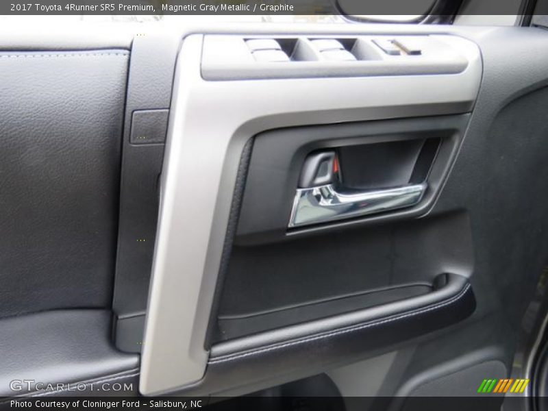 Magnetic Gray Metallic / Graphite 2017 Toyota 4Runner SR5 Premium