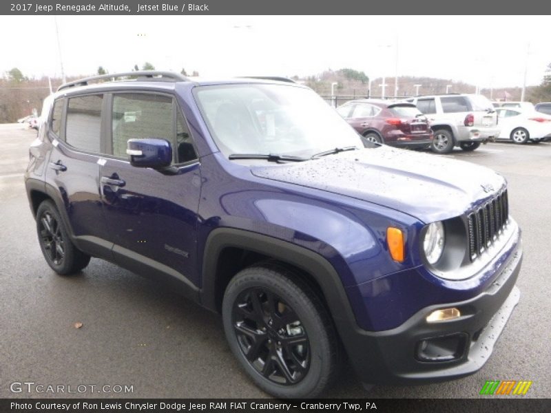 Front 3/4 View of 2017 Renegade Altitude