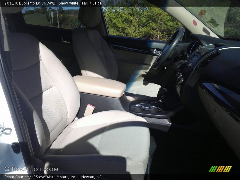 Snow White Pearl / Beige 2011 Kia Sorento LX V6 AWD