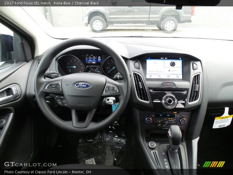 Kona Blue / Charcoal Black 2017 Ford Focus SEL Hatch