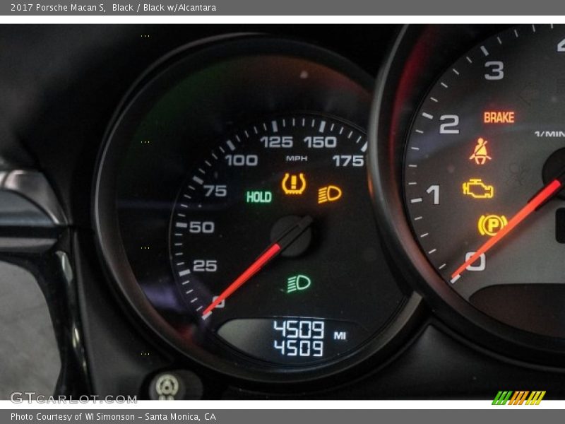  2017 Macan S S Gauges