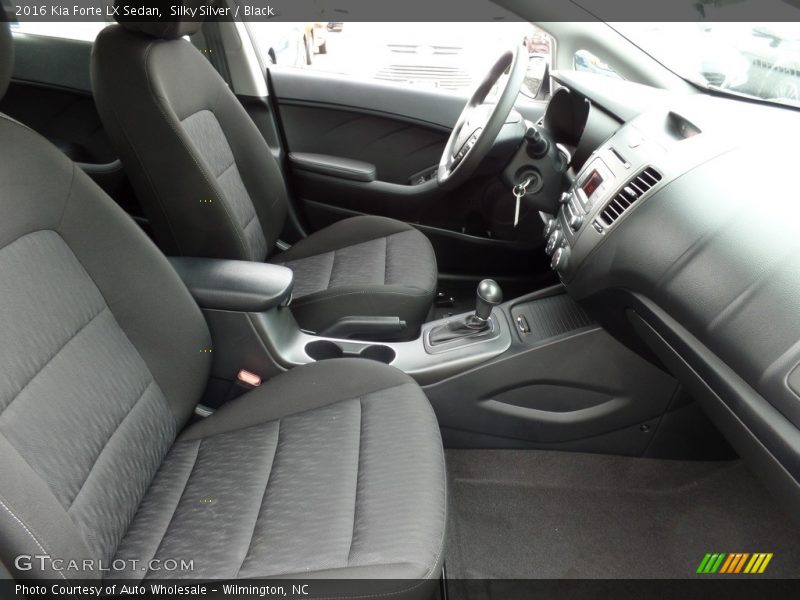 Silky Silver / Black 2016 Kia Forte LX Sedan